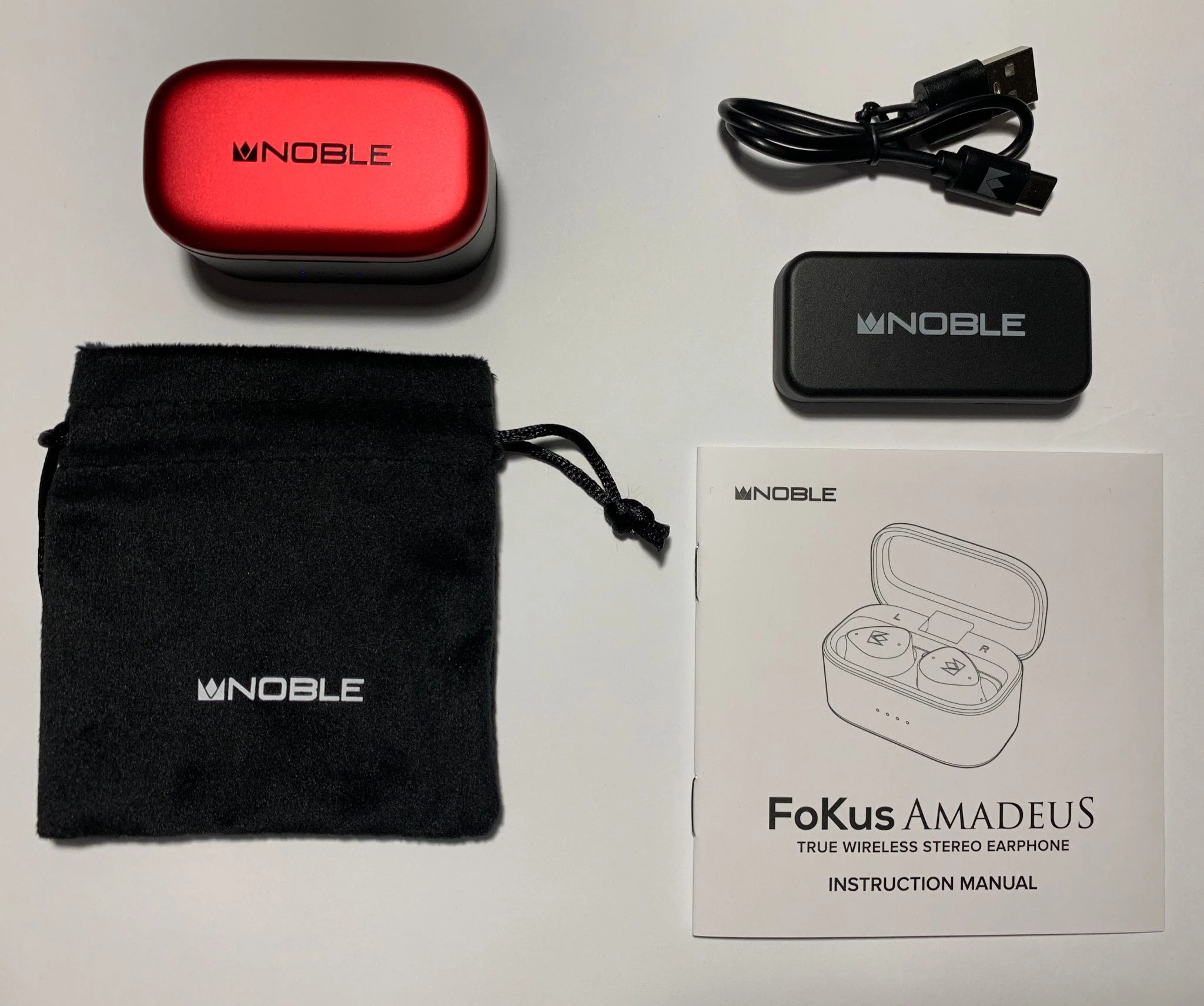 Обзор Noble Audio FoKus Amadeus. Музыкальная классика в красном