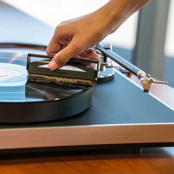Антистатична щітка Audioquest Silver Anti-Static Record Brush
