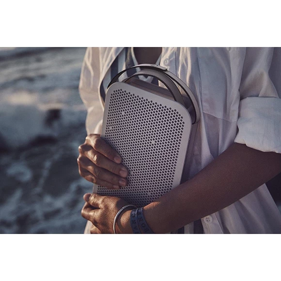 Портативная акустика Bang & Olufsen Beoplay A2 Active