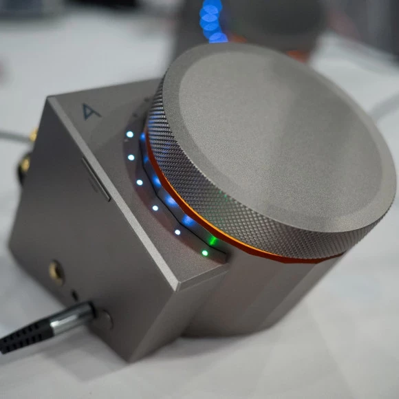 ЦАП и усилитель Astell&Kern ACRO L1000 купить в # Soundmag # Киев