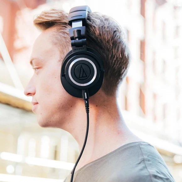 Наушники Audio-Technica ATH-M50X купить, цена. Отзывы на