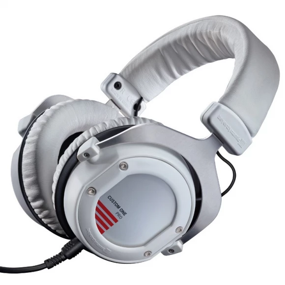 beyerdynamic CUSTOM ONE PRO ホワイト Наушники Beyerdynamic Custom One Pro White купить, цена. Отзывы на