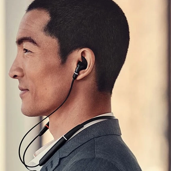 Jabra Evolve 65e ワイヤレスイヤホン Jabra、“仕事でもプライベートでも使える”ノイズキャンセリング