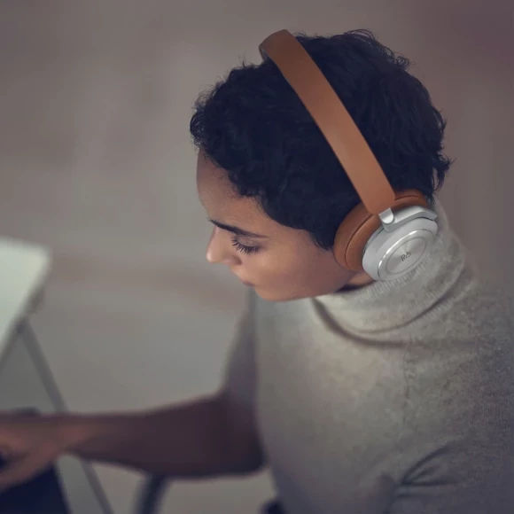 Наушники Bang & Olufsen Beoplay HX Timber купить, цена. Отзывы на