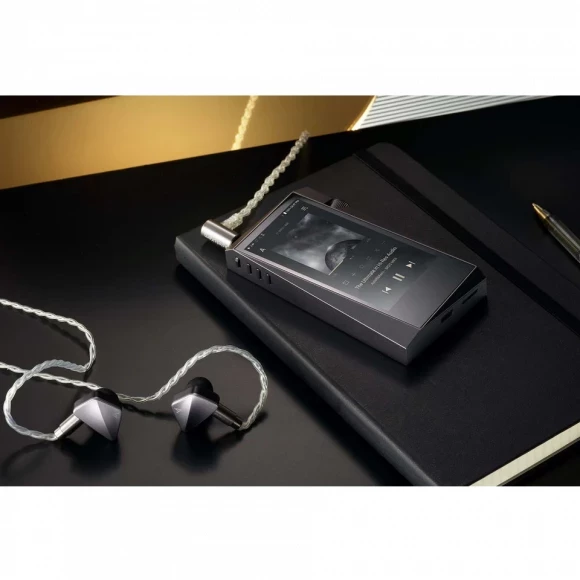 Astell&Kern A&norma SR25 MKII 純正ケース付 A&norma SR25 MKII Case｜お客様サポート｜Astell&Kern