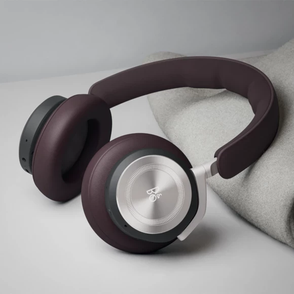 未開封Bang & Olufsen BEOPLAY HX Dark Maroon Bang & Olufsen BeoPlay HX Dark Maroon купить наушники в Киеве